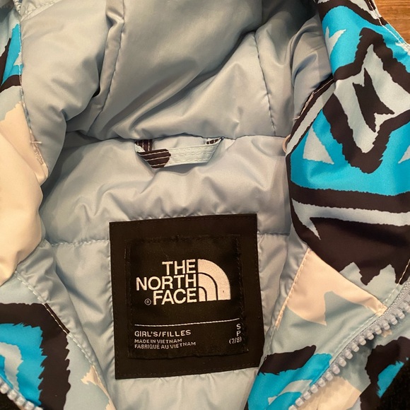 The North Face Girls Winter Parka - Picture 2 of 2